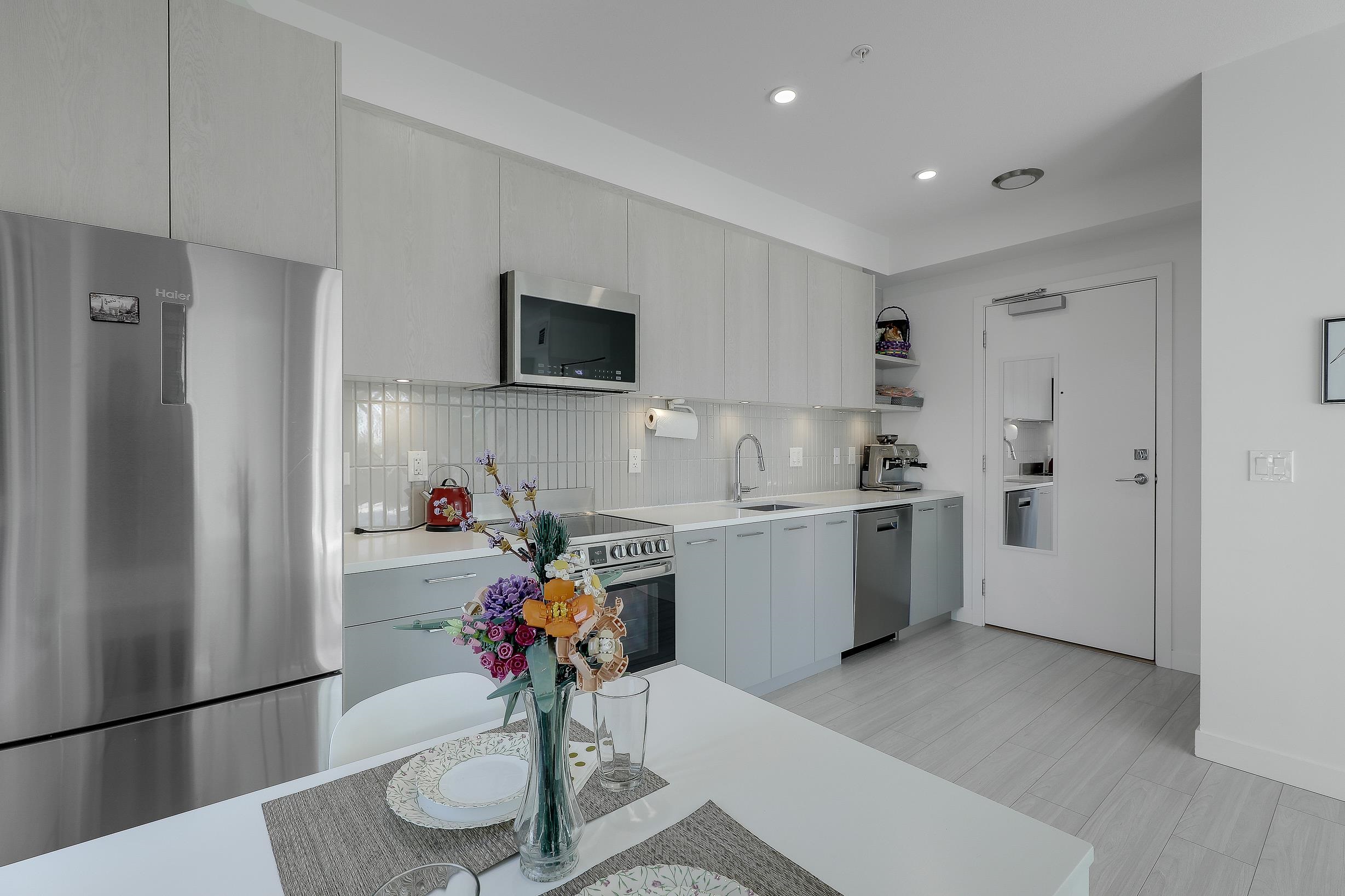 10777 138 Street 309