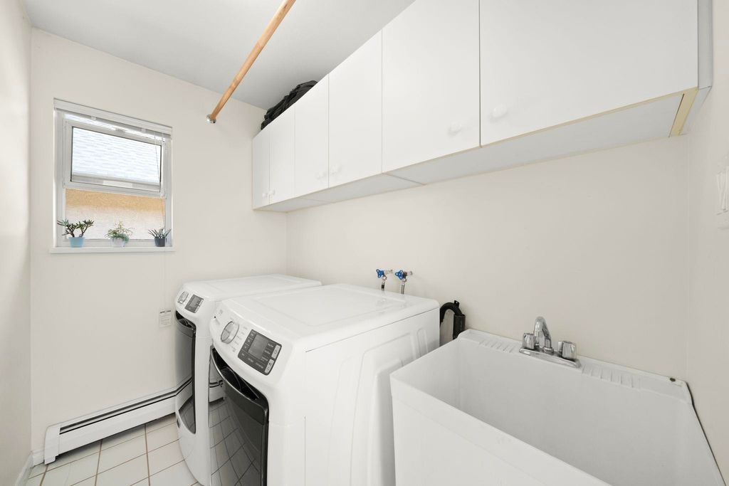 listing image 1100177256121812463