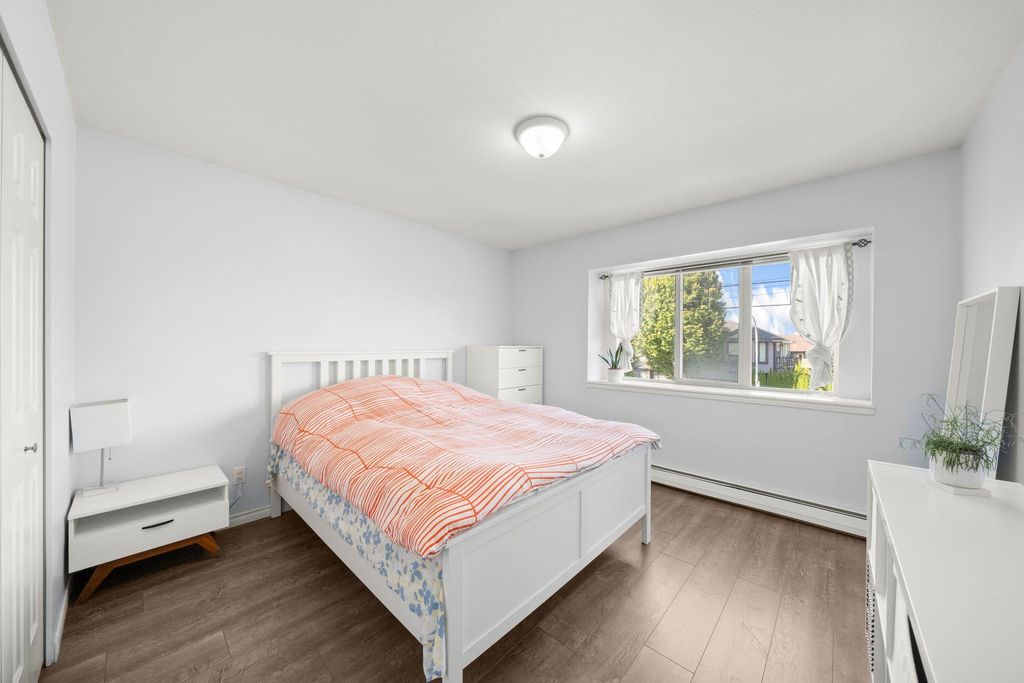 listing image 1108759520554375765