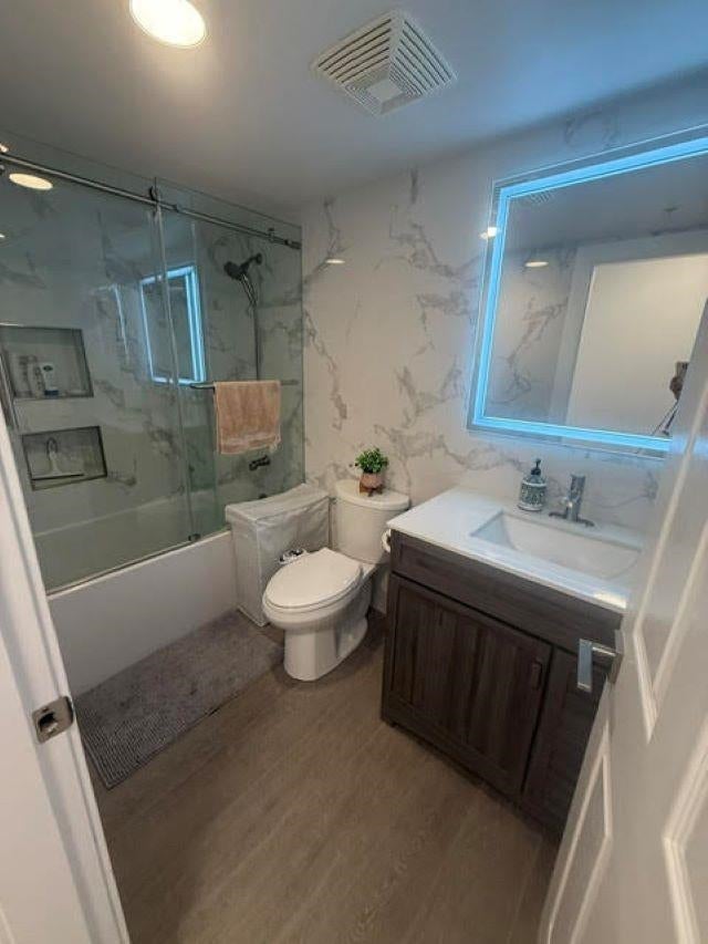 295 Guildford Way 1807
