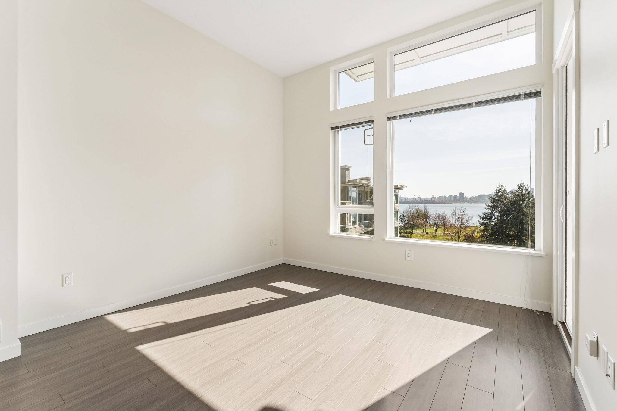 255 W 1st Street 502