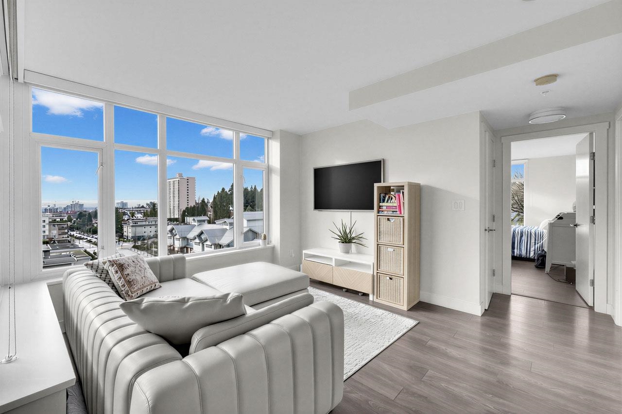 188 Agnes Street 905