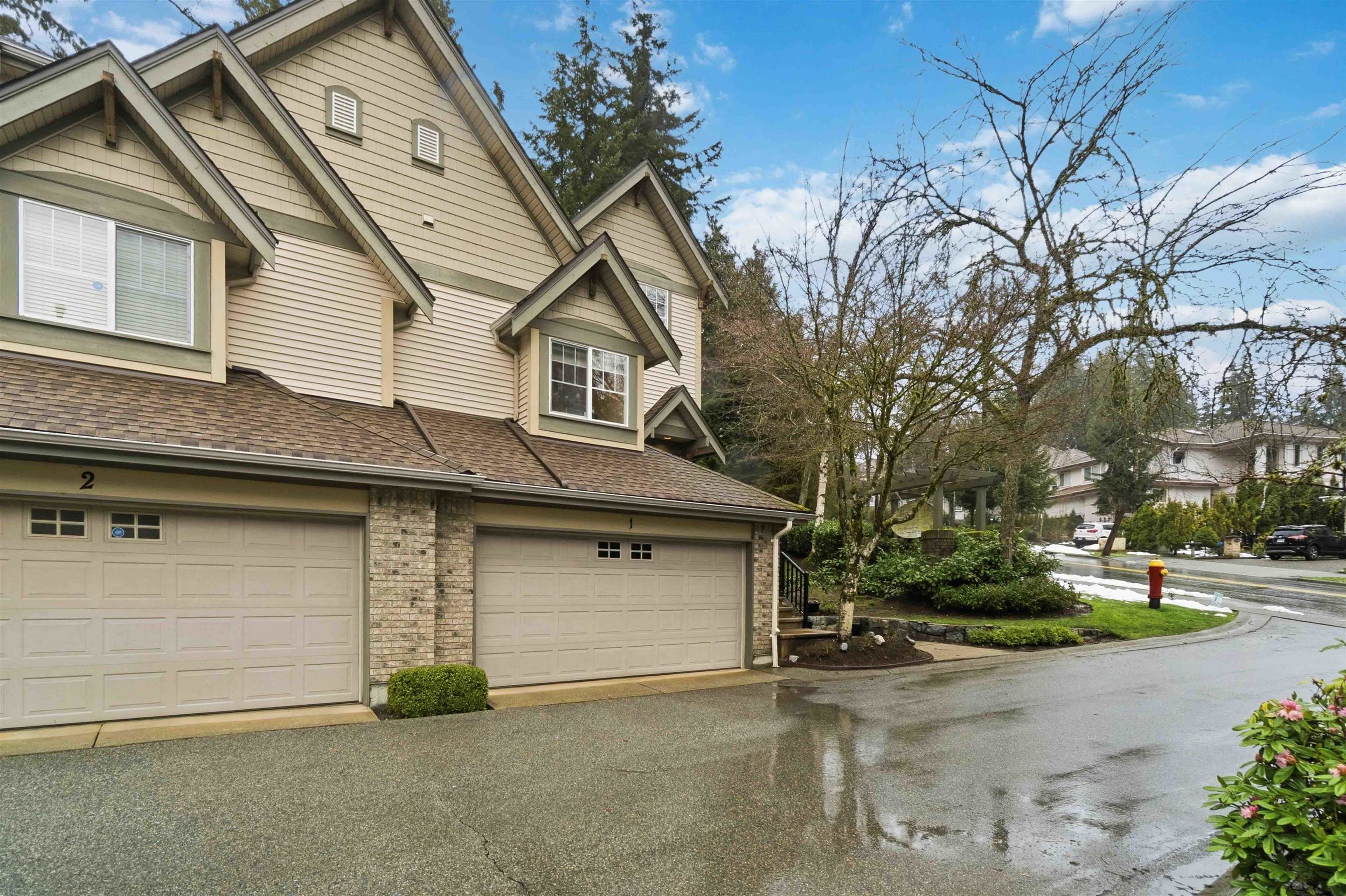 3300 Plateau Boulevard 1