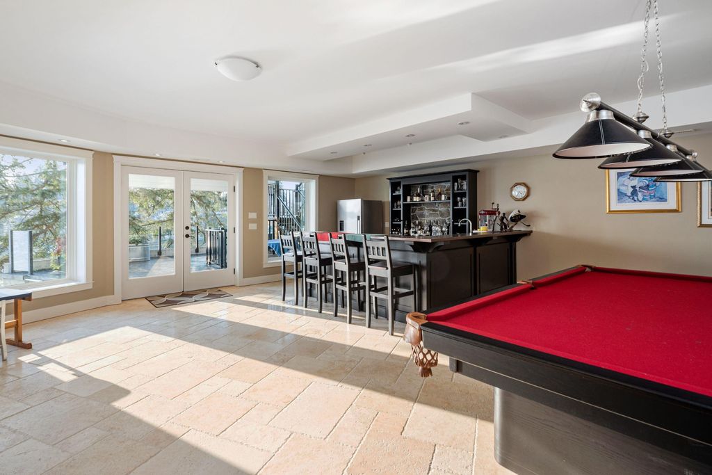 listing image 1107572336355516417