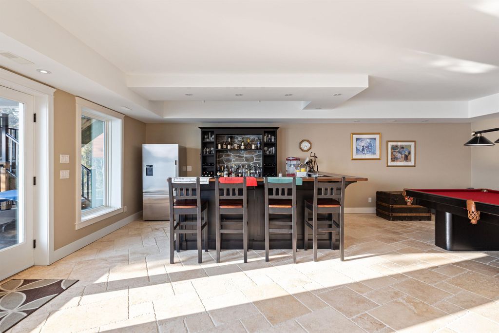 listing image 1104747336657243909