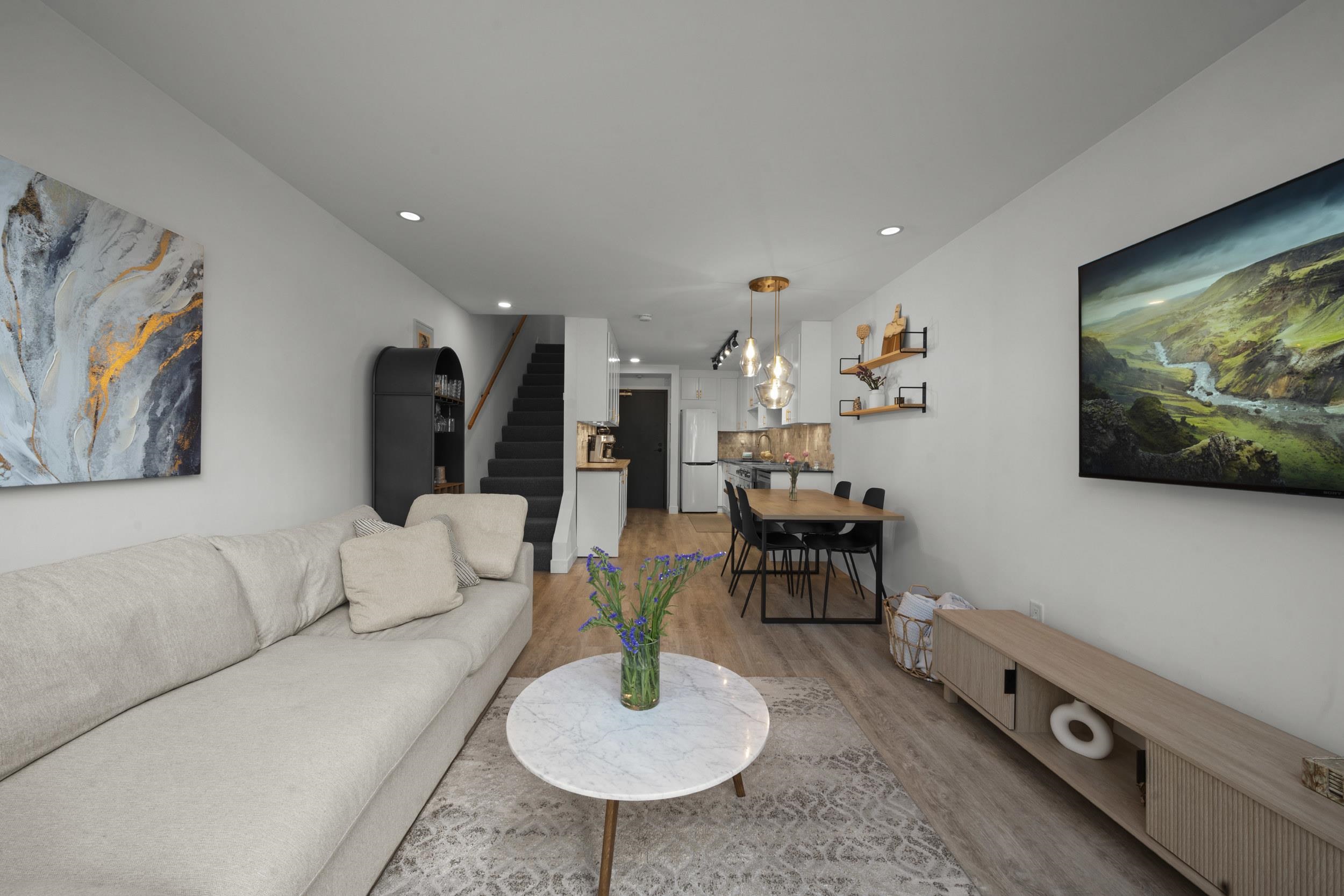 2125 York Avenue 109