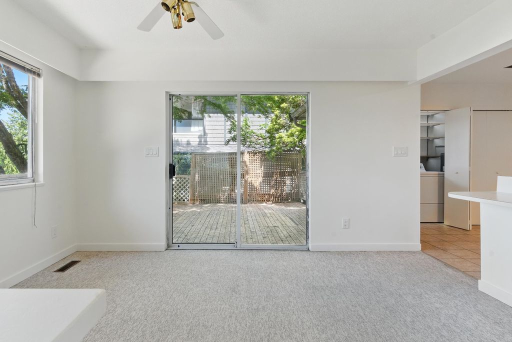 listing image 1106791783870463390