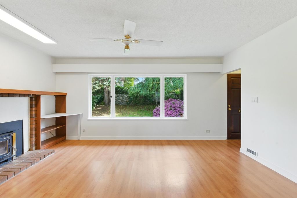 listing image 1103400805650032679