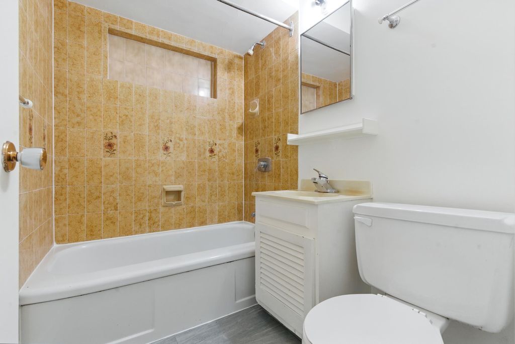 listing image 1102318616007458411