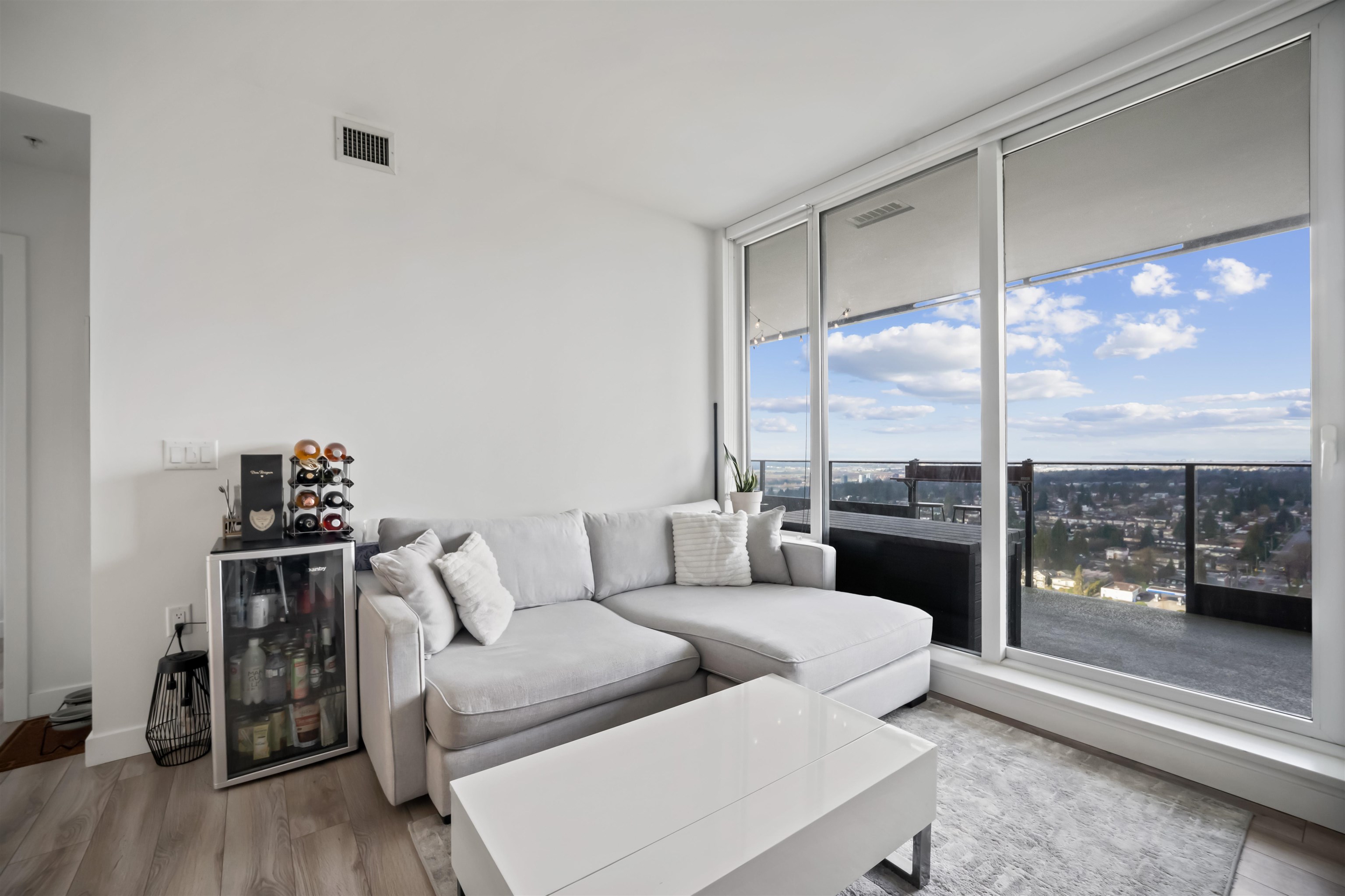 6699 Dunblane Avenue 2501