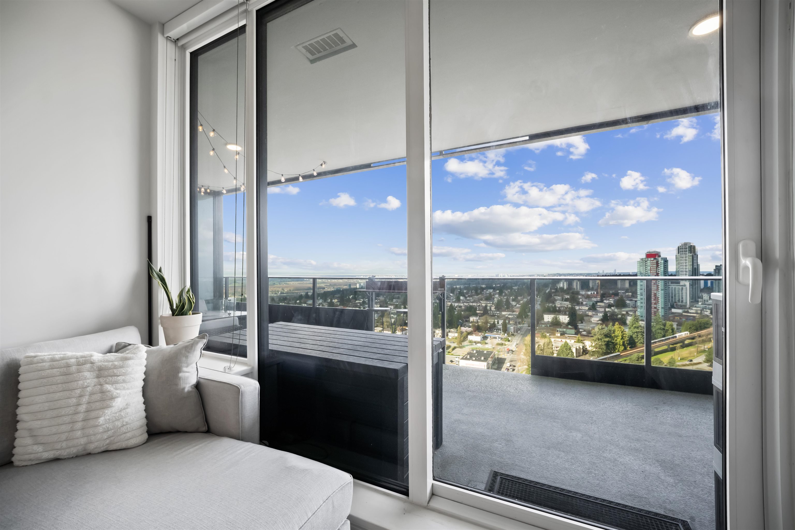 6699 Dunblane Avenue 2501