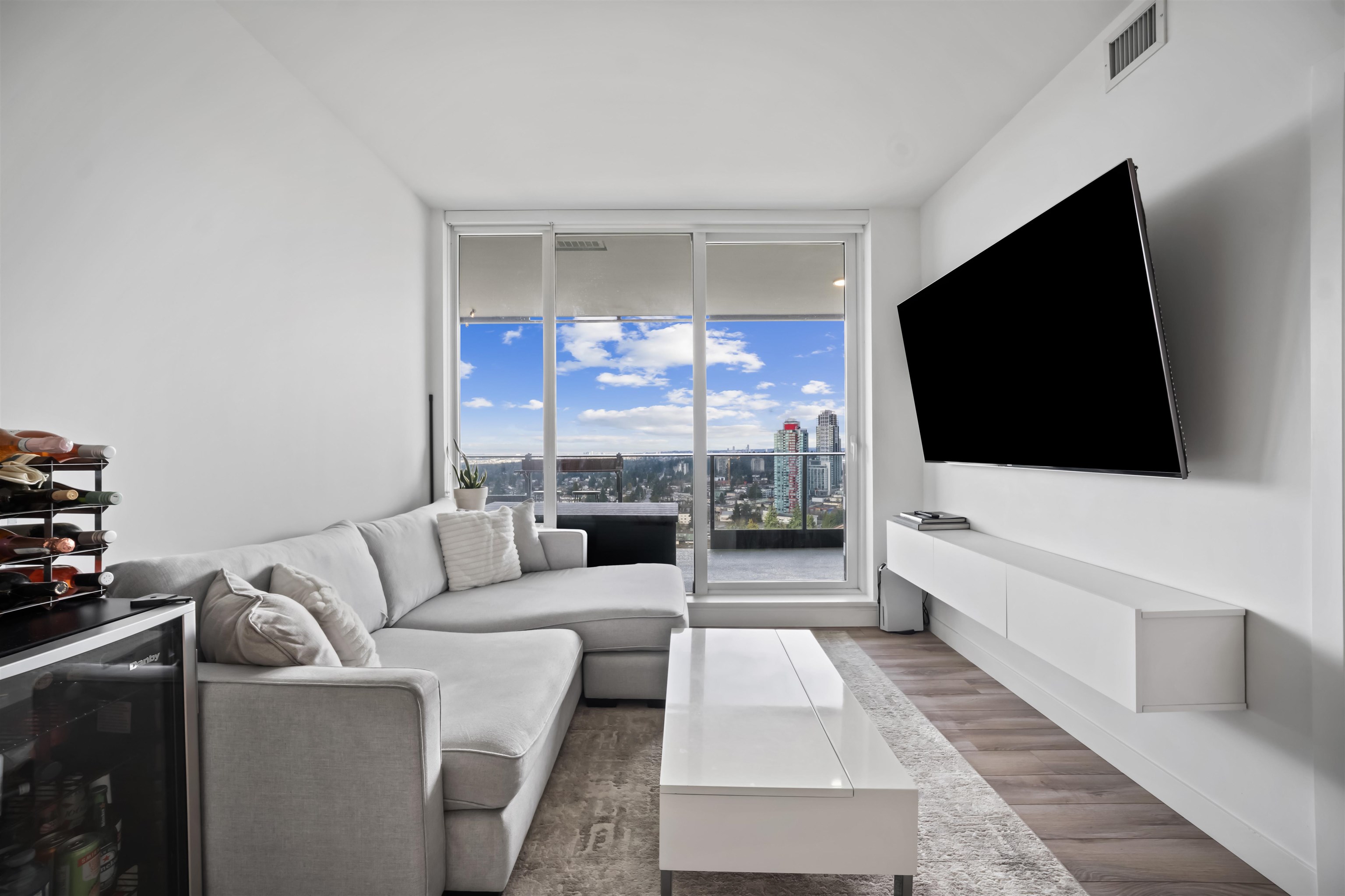 6699 Dunblane Avenue 2501