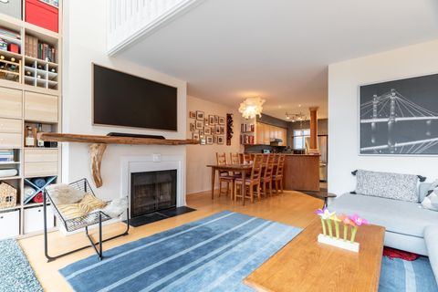 2151 Banbury Road 13 North Vancouver BC V7G 1W7