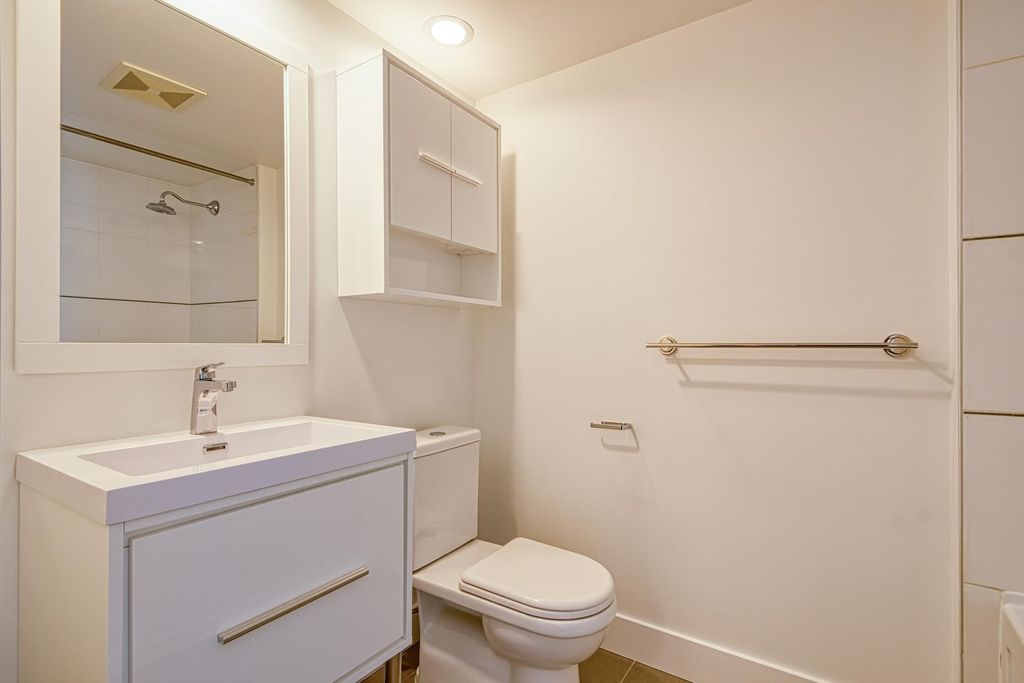 listing image 1102618072422280964