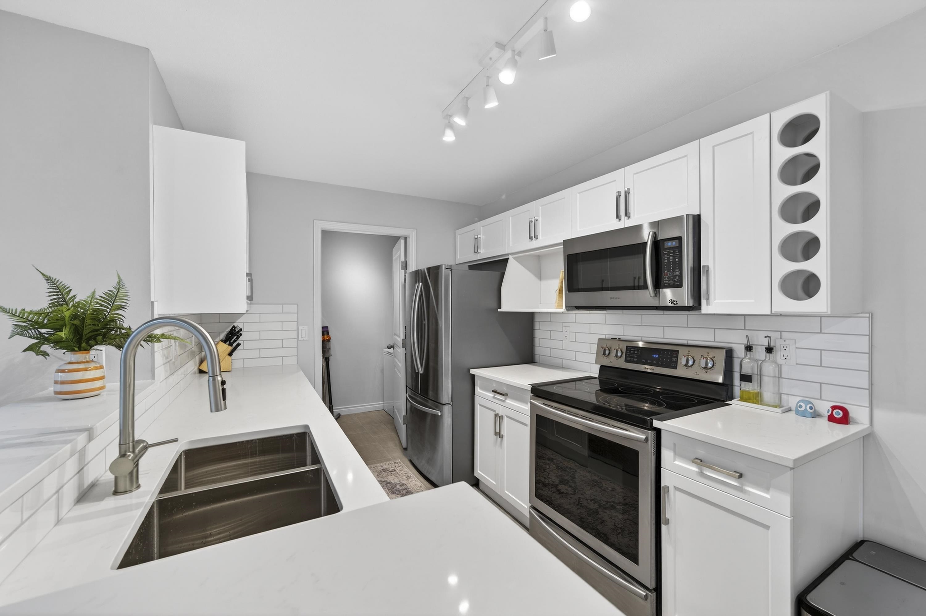 7139 18th Avenue 213