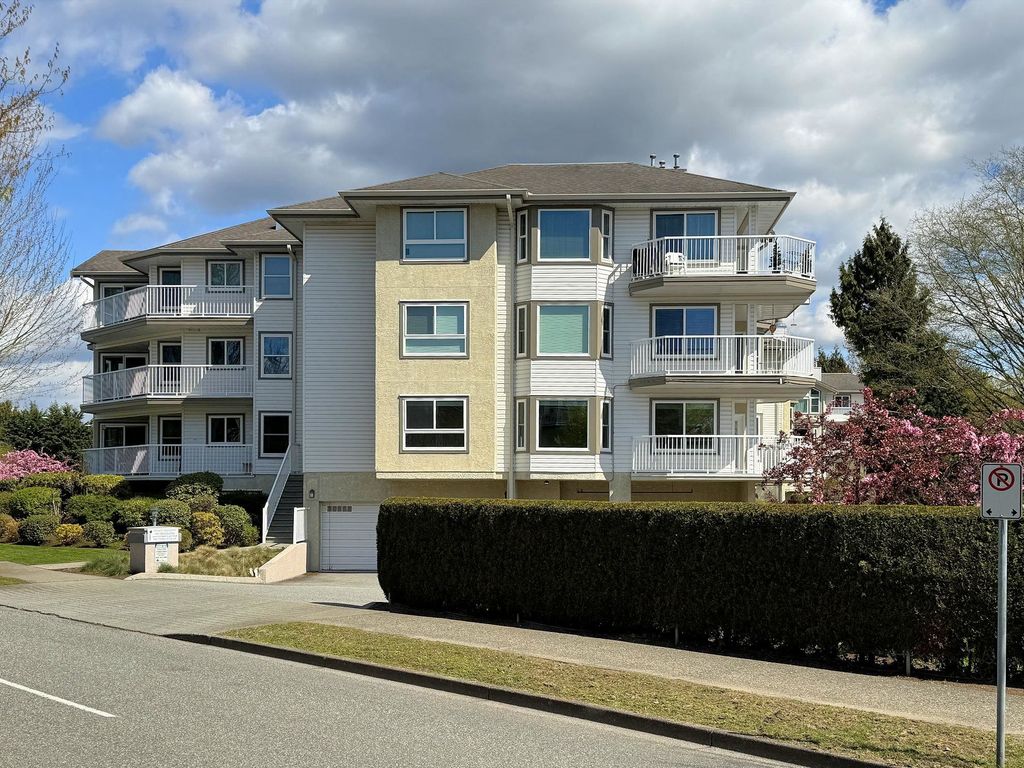 Photo of 20600 53a Avenue #118, Langley, BC V3A 8C2 (MLS # R3115325)