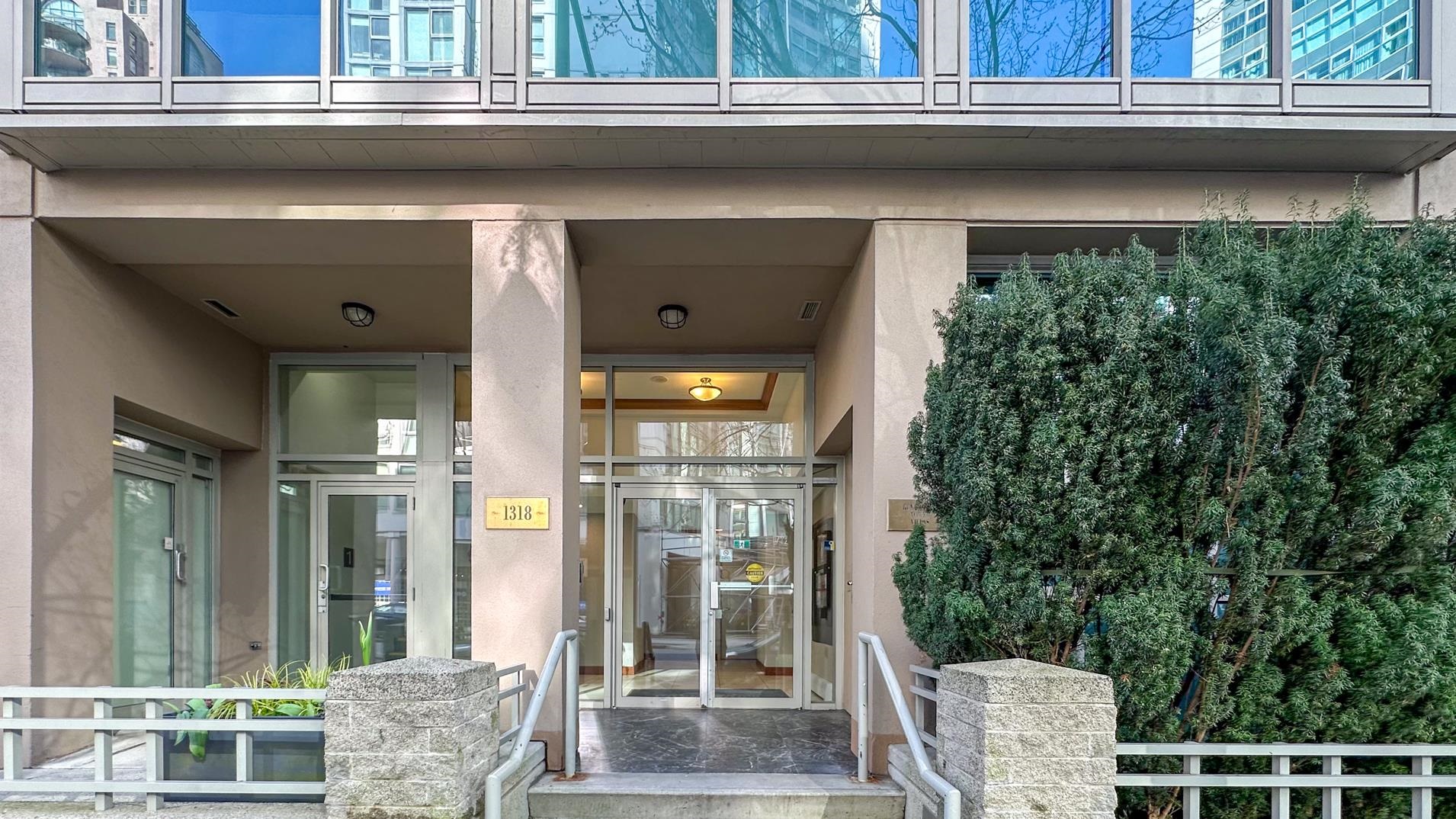 1318 Homer Street 701