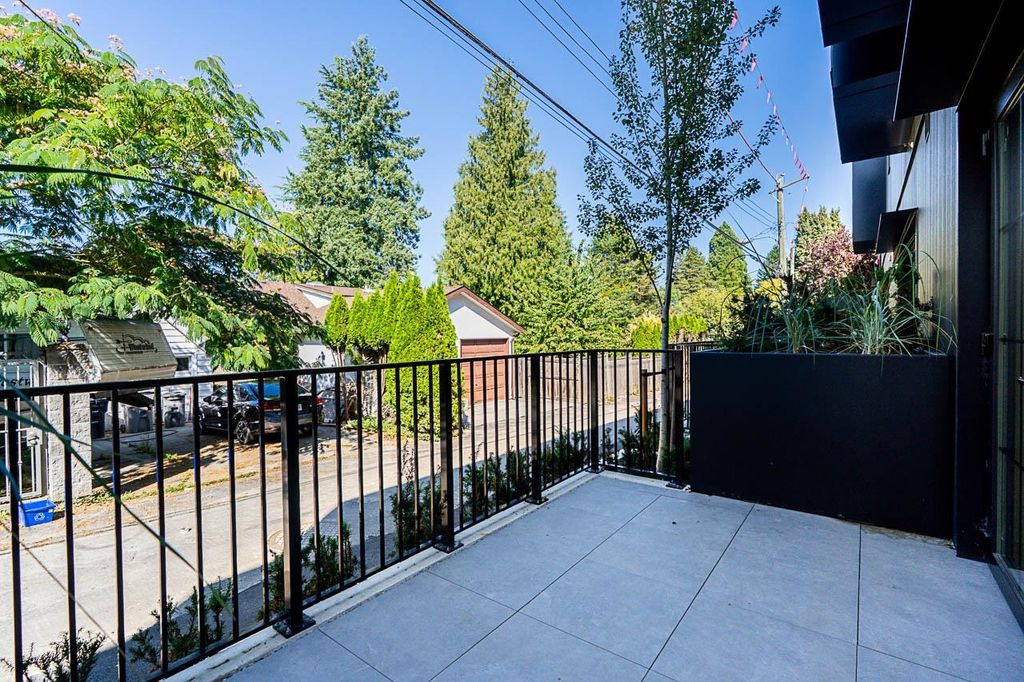 listing image 1108598114575142991