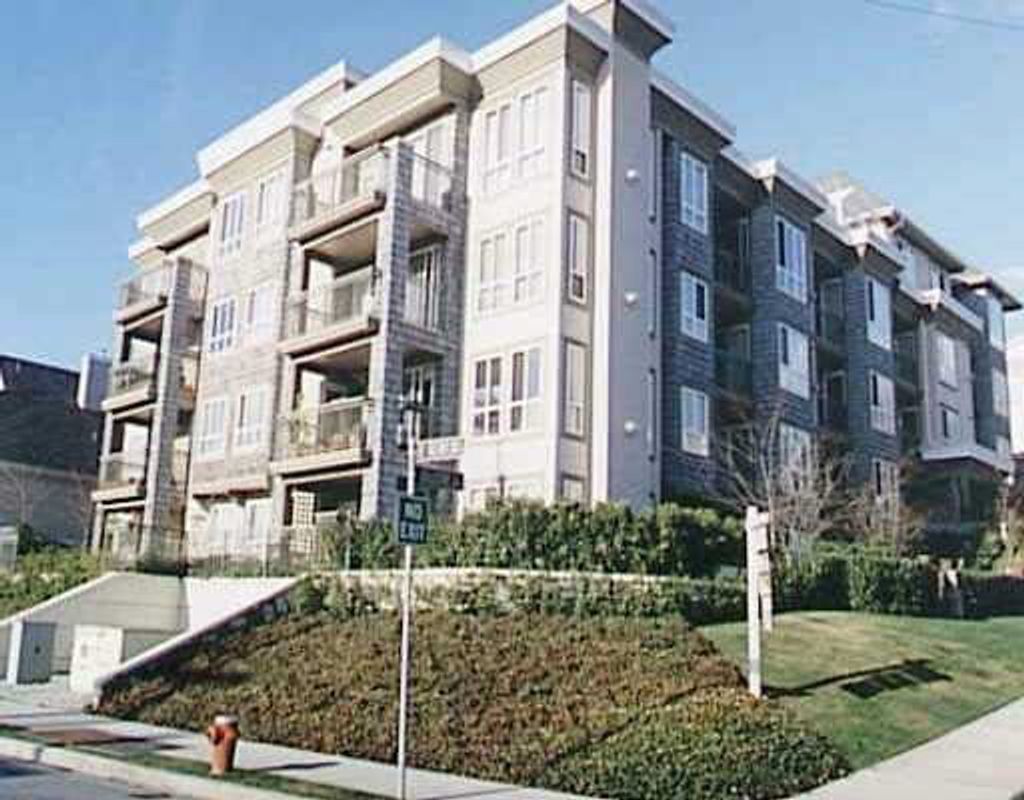 listing image 1104975634263204935