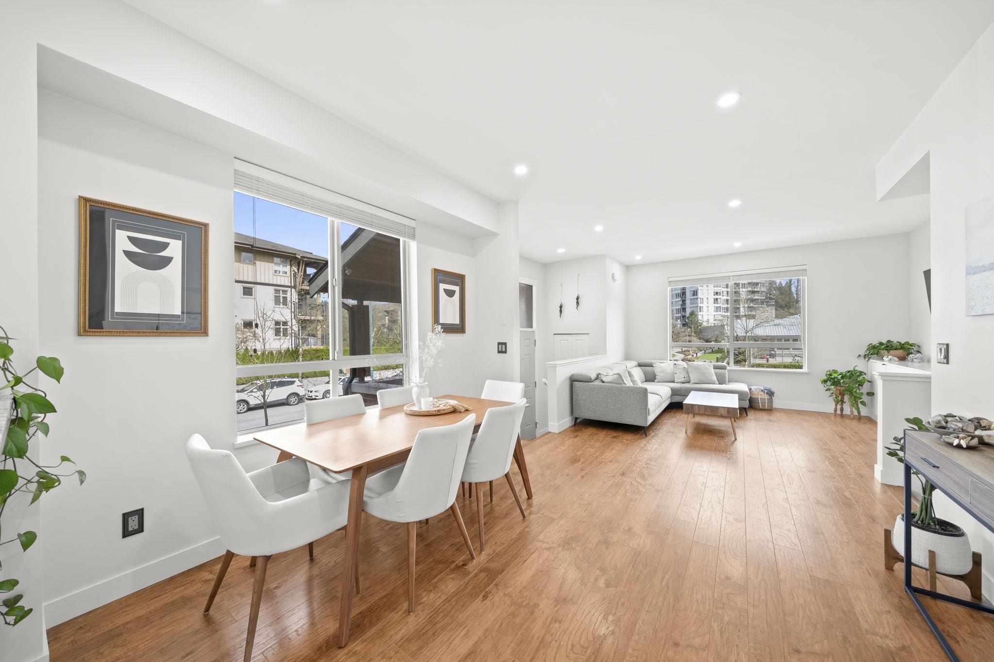 301 Klahanie Drive 1