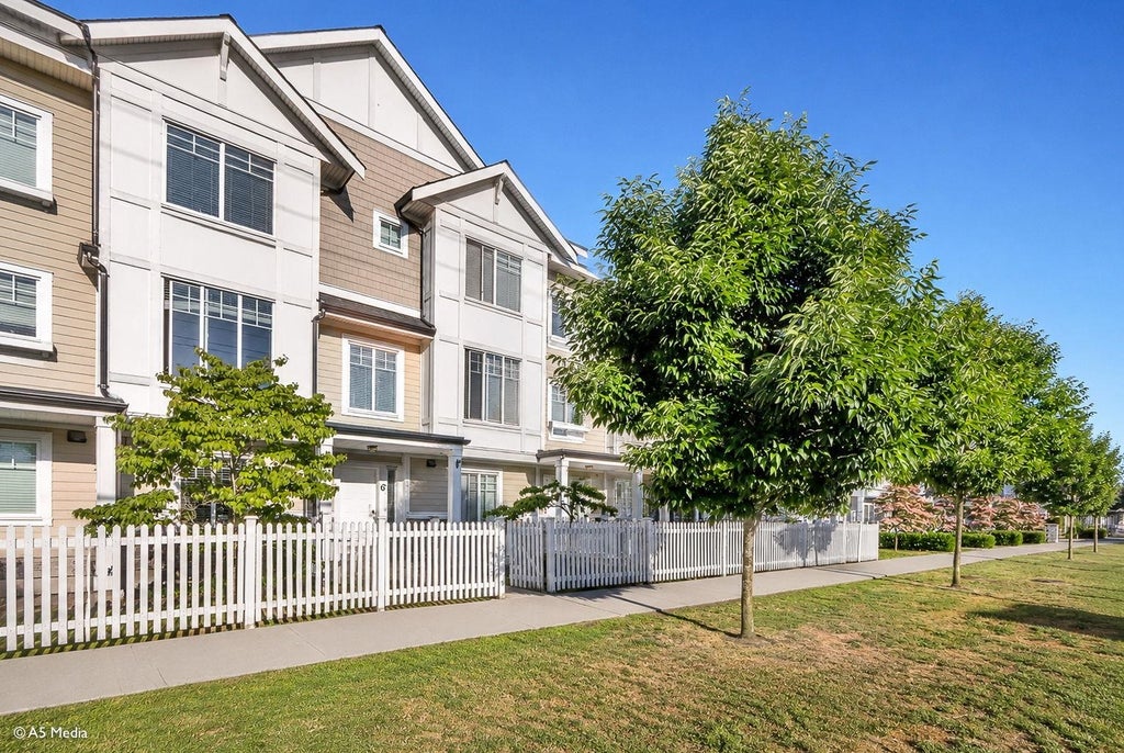 Photo of 7056 192 Street #6, Surrey, BC V4N 6S6 (MLS # R3157610)