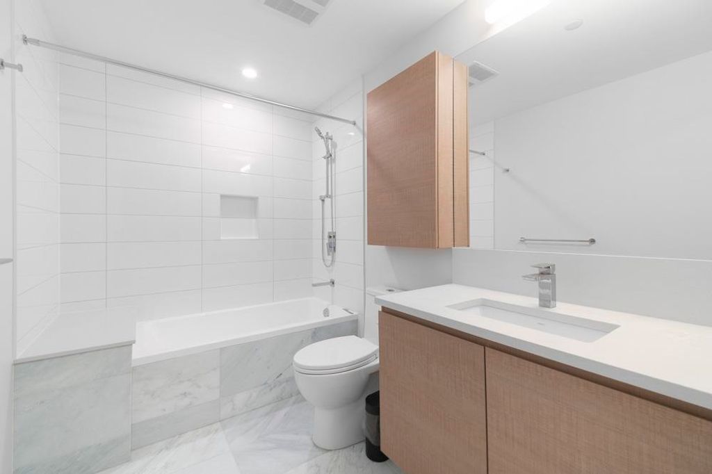 listing image 1100549985413456656