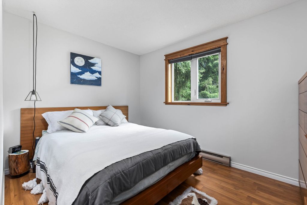 listing image 1100062186341062059