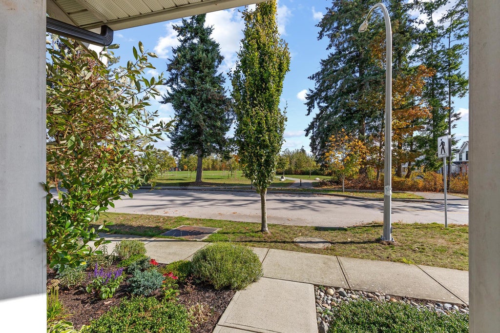 Photo of 2209 165 Street, Surrey, BC V3Z 0L8 (MLS # R3175613)