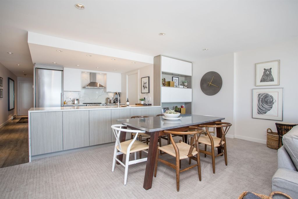 listing image 1102793440797510924