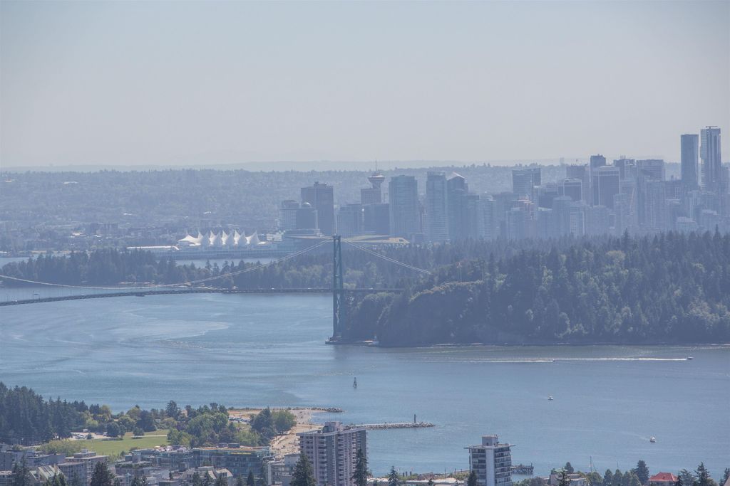 listing image 1105347832248774800