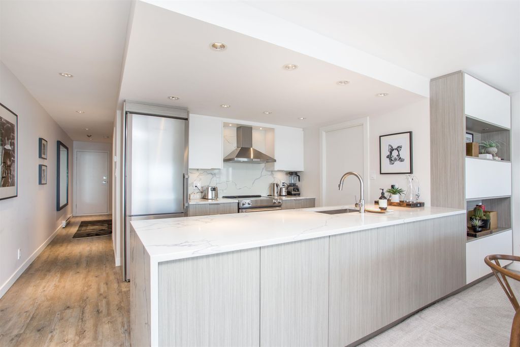 listing image 1105945527236949513