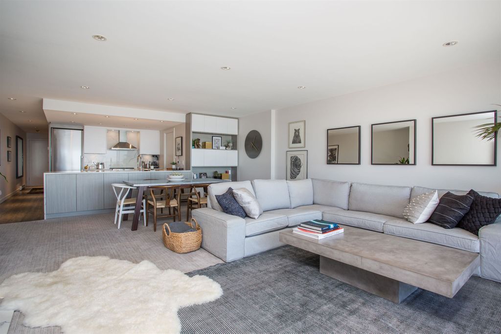listing image 1106995069675198126
