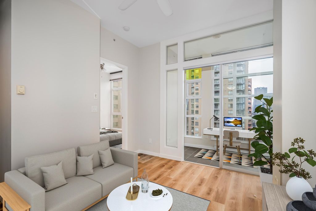 listing image 1103444551753692930