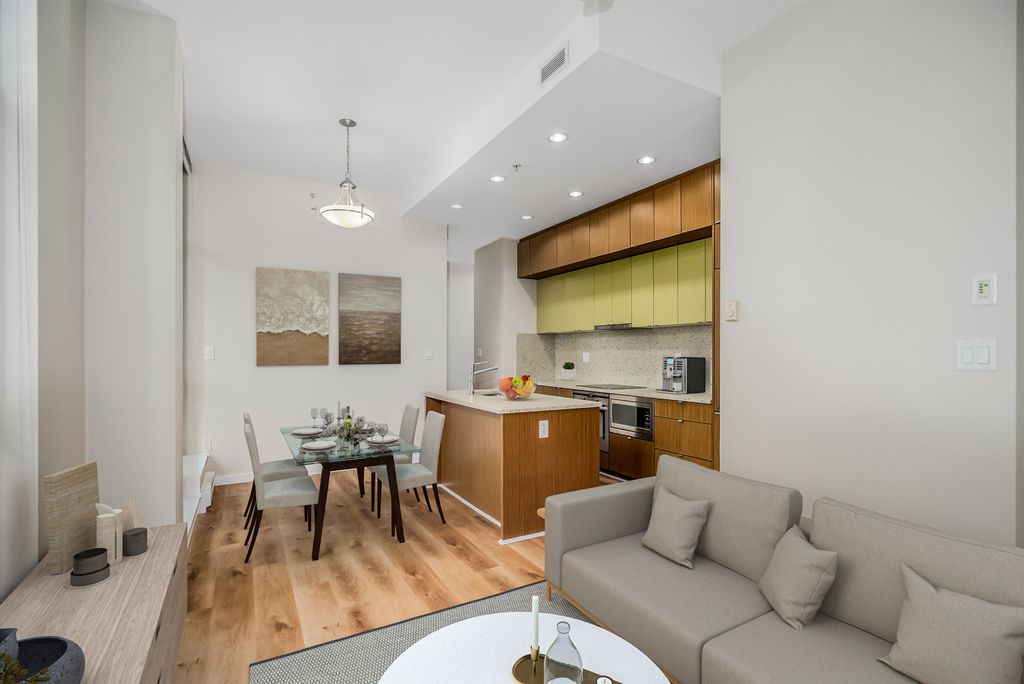listing image 1106598089551917473