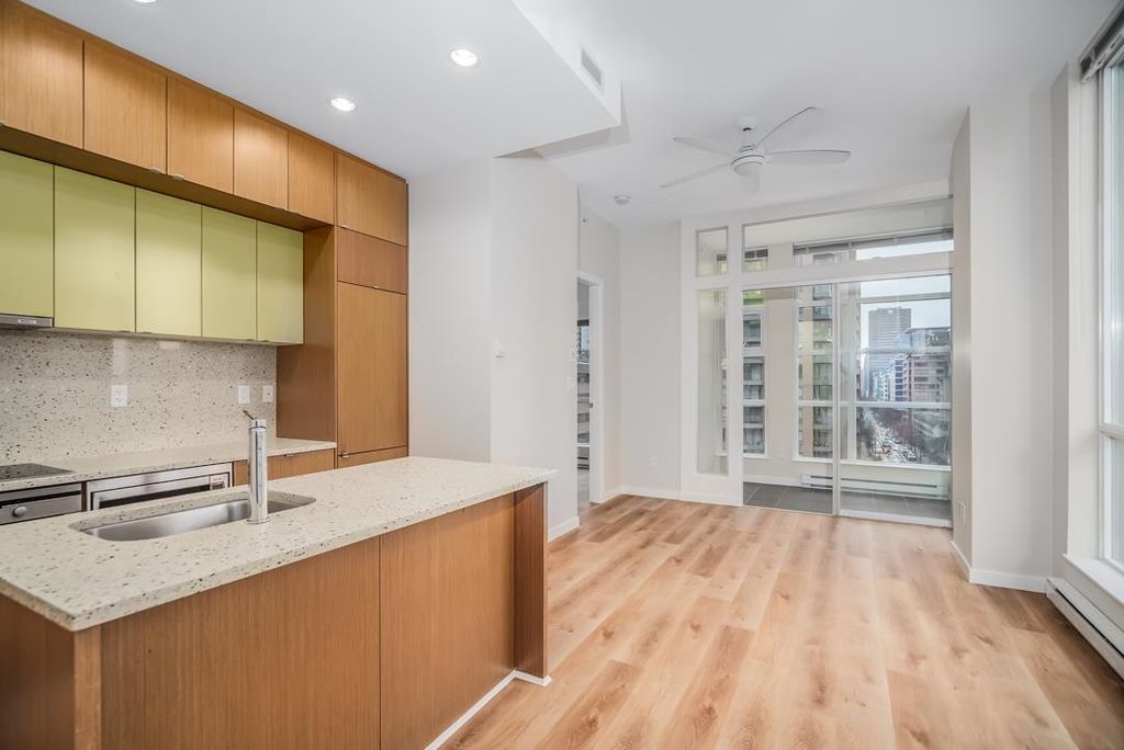 listing image 1103479079998146119
