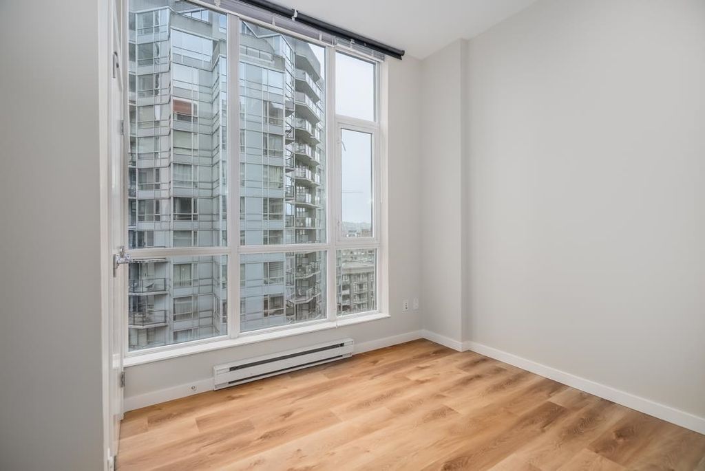 listing image 1102688937130821239