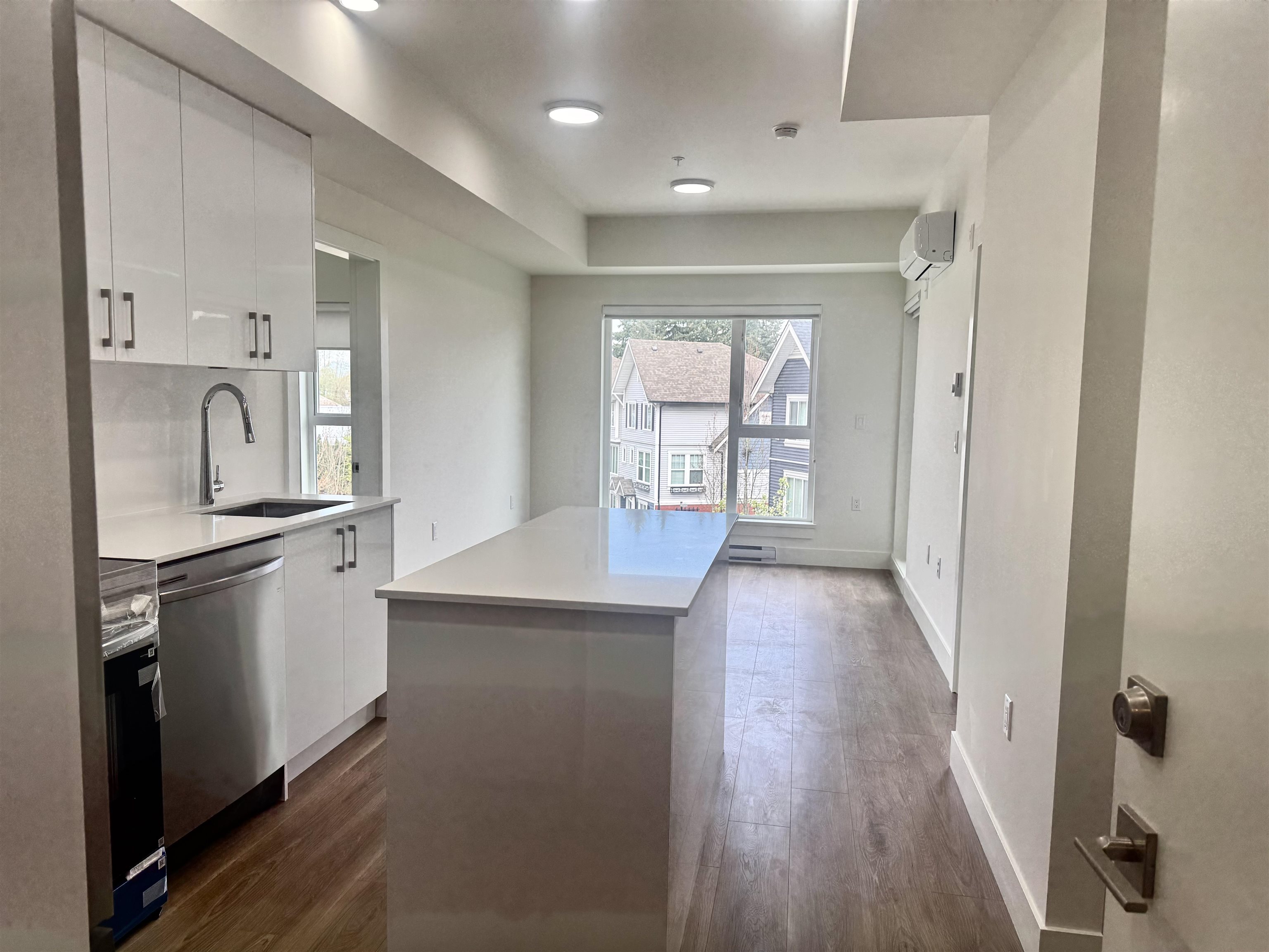 15739 Fraser Highway 303