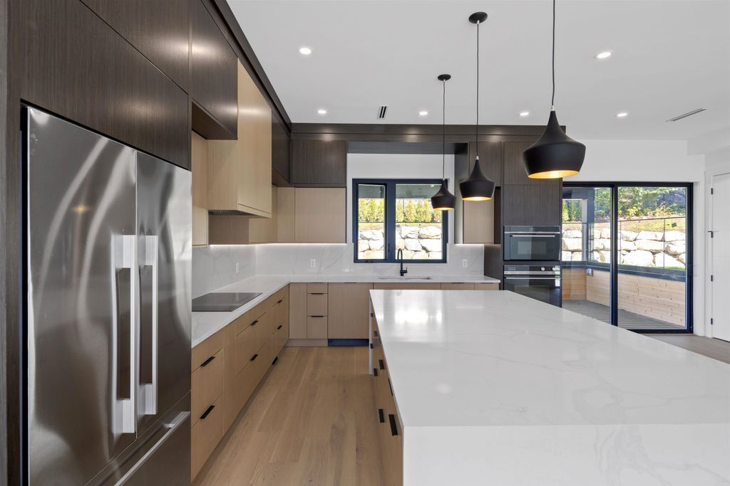 listing image 1104033550314301194