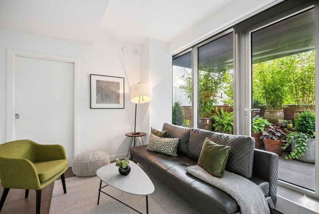 listing image 1100216055842127614