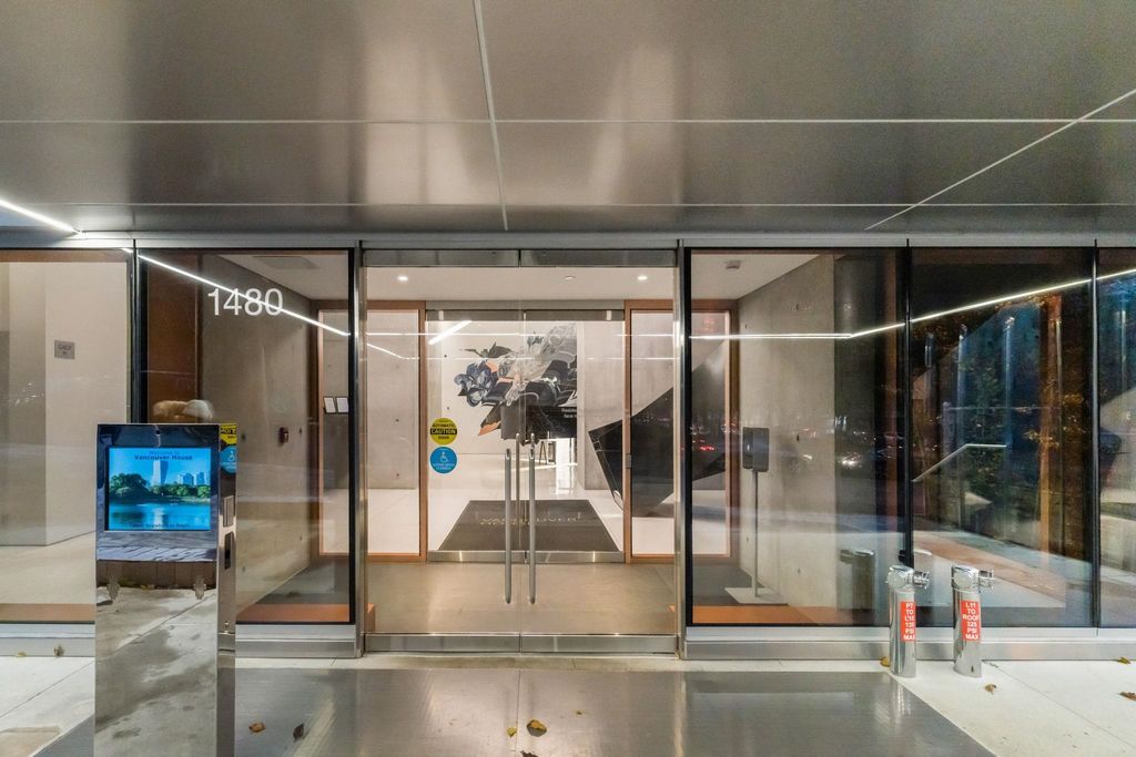 listing image 1105897677980073823