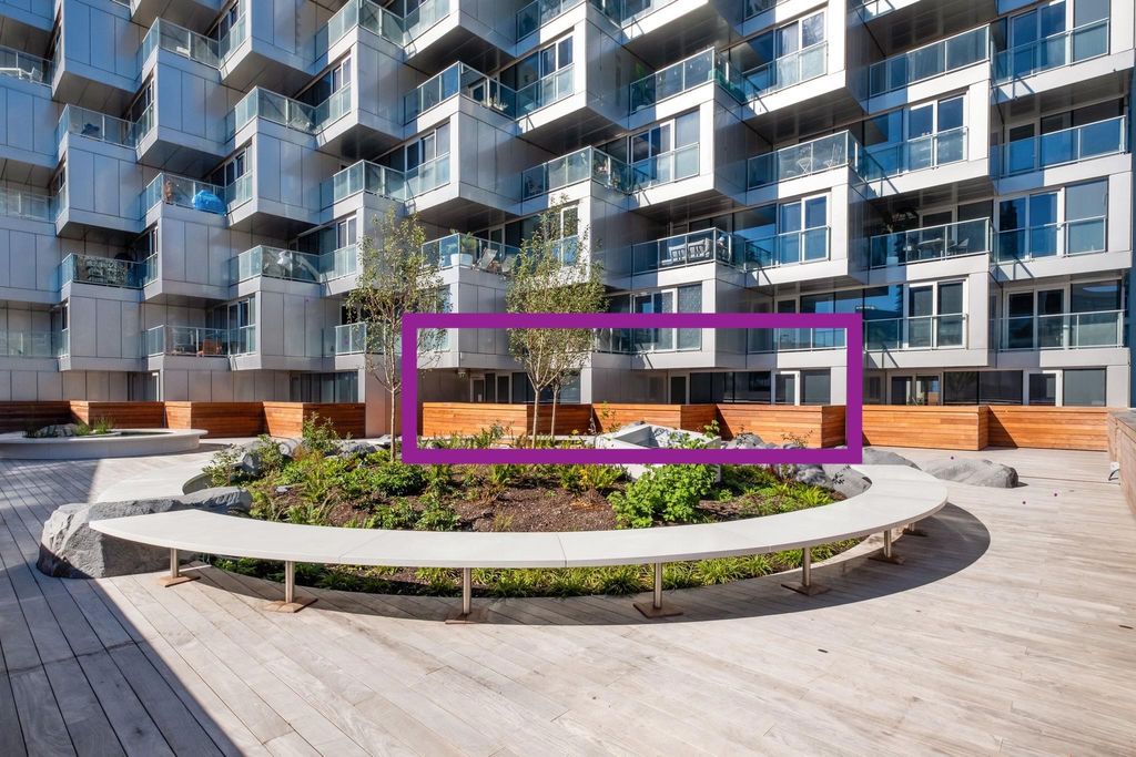 listing image 1101692725783394574