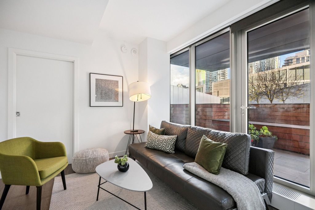 listing image 1103906549058778603