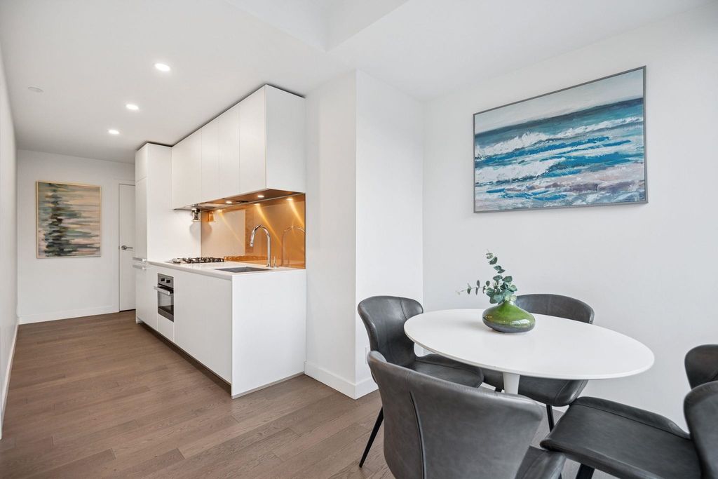 listing image 1107373358339822436