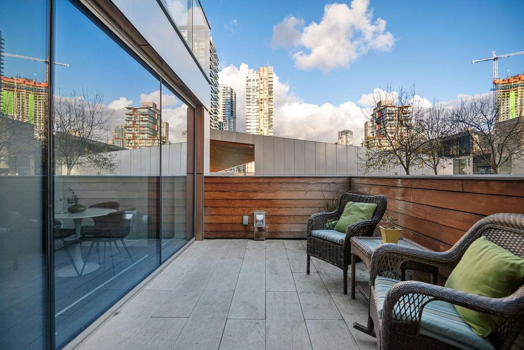 listing image 1103402004239733450