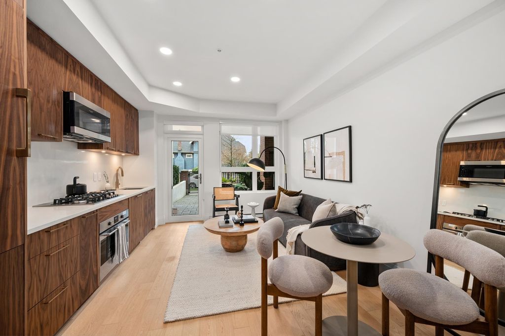 listing image 1103621688646049852