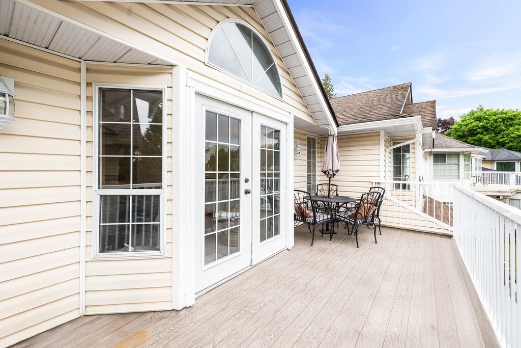 listing image 1102632732877532773