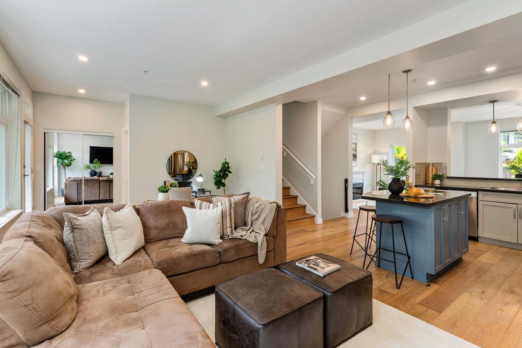 listing image 1101384486336756981