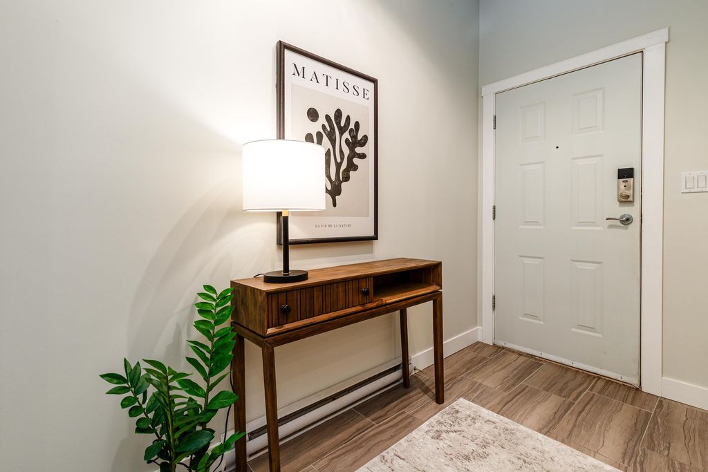 listing image 1105964167226367389
