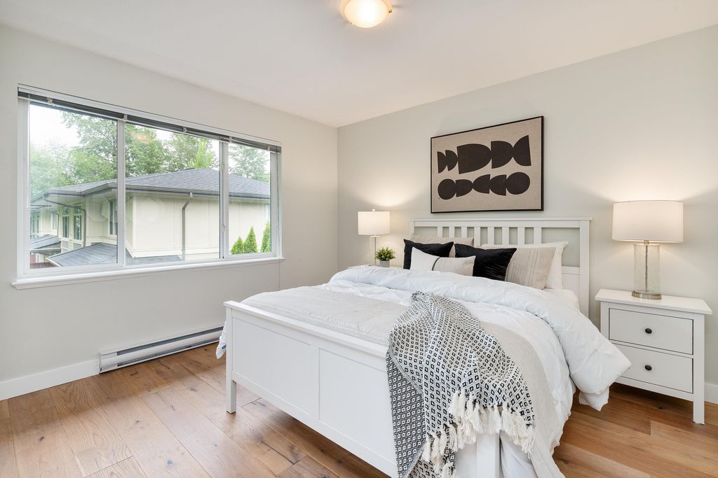 listing image 1100500897553605439