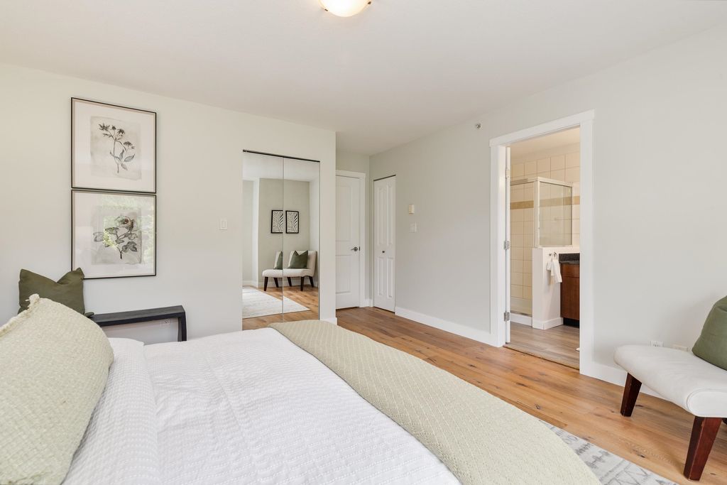 listing image 1108885402229113542